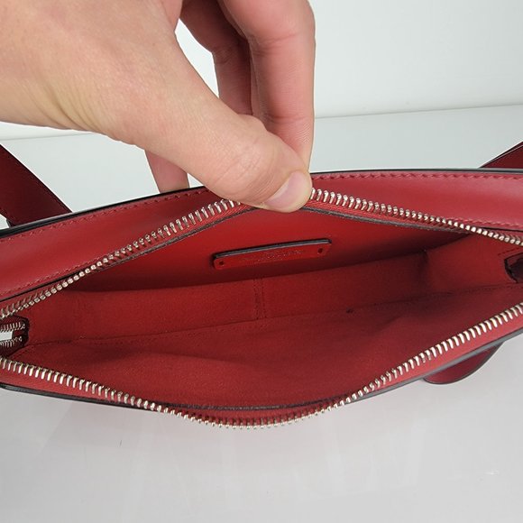 Valantino Garavani VLTN Smooth Leather Belt Bag with Rockstud Detail - Picture 6 of 10